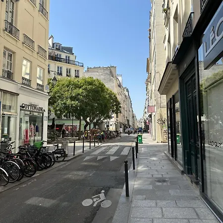 Apartment Au Coeur De Paris